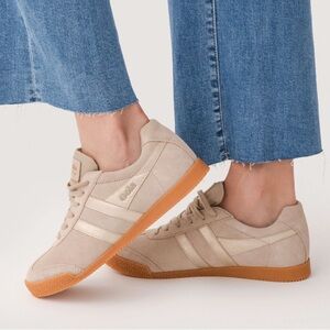 Gola Harrier Mirror Sneakers Size 8.5 Bone/Gold/Gum